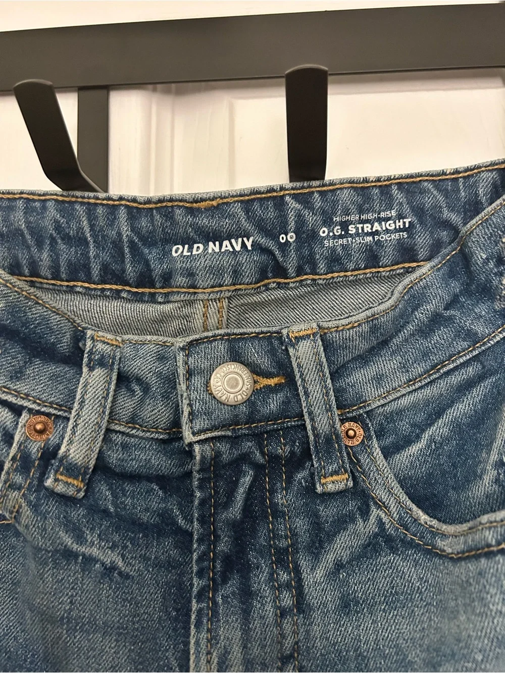 Old Navy Distressed High-Rise Medium Wash Jeans